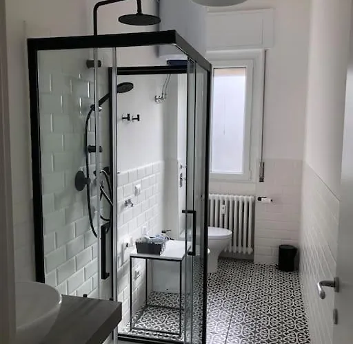 Apartament New In Lively Area Mediolan