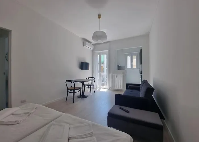 Apartament New In Lively Area